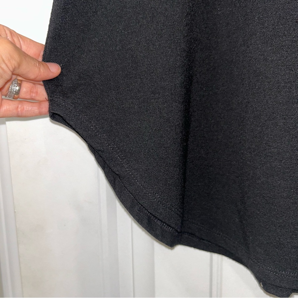 Zenana Basic Black Sleeveless Top Women’s Medium - Picture 3 of 5